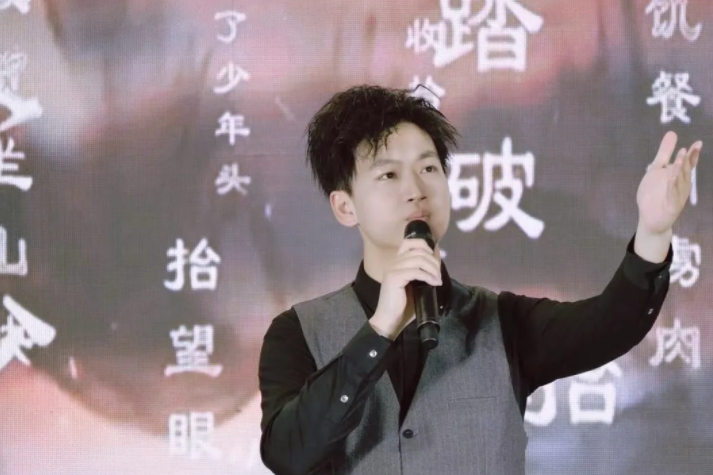 黎明(四川省奇音文化傳媒有限公司創始人) 黎明(四川省奇音文化傳媒有限公司創始人)