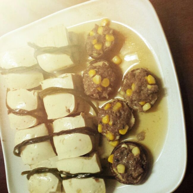 豆腐夾肉餅 豆腐夾肉餅