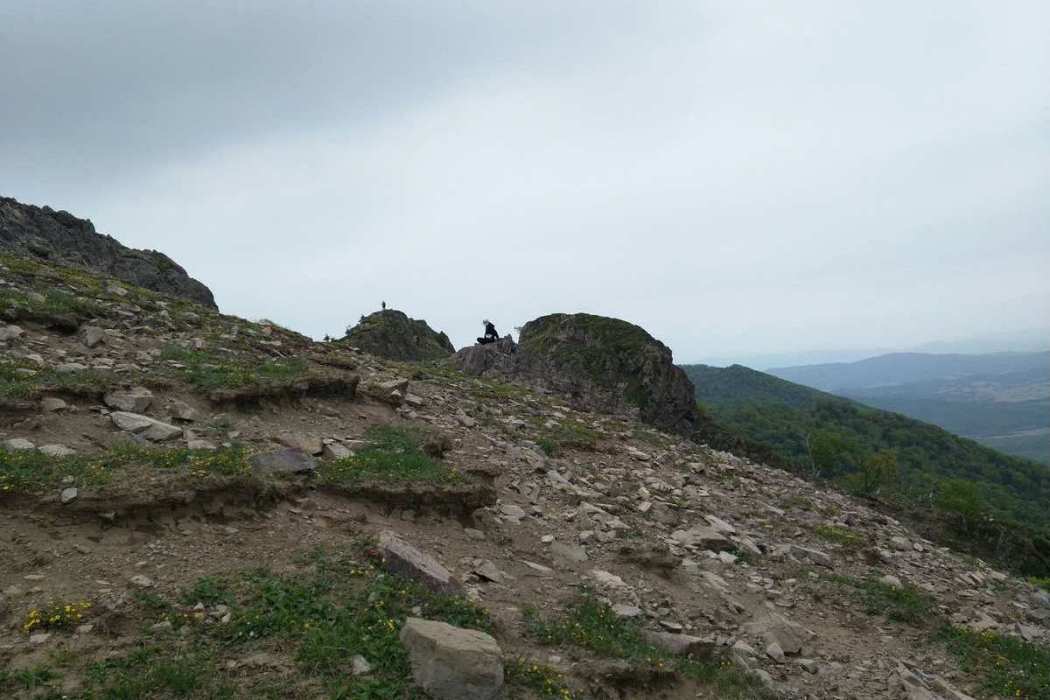 西土山(吉林省長白山脈老爺嶺下的山脈) 西土山(吉林省長白山脈老爺嶺下的山脈)