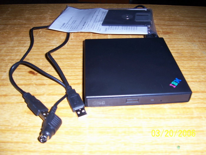 CD-ROM(CD-ROM驅動器)
