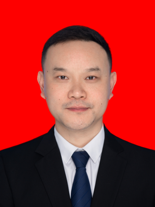 唐迪(湖南省長沙市天心區公共工程建設中心黨組成員、副主任) 唐迪(湖南省長沙市天心區公共工程建設中心黨組成員、副主任)