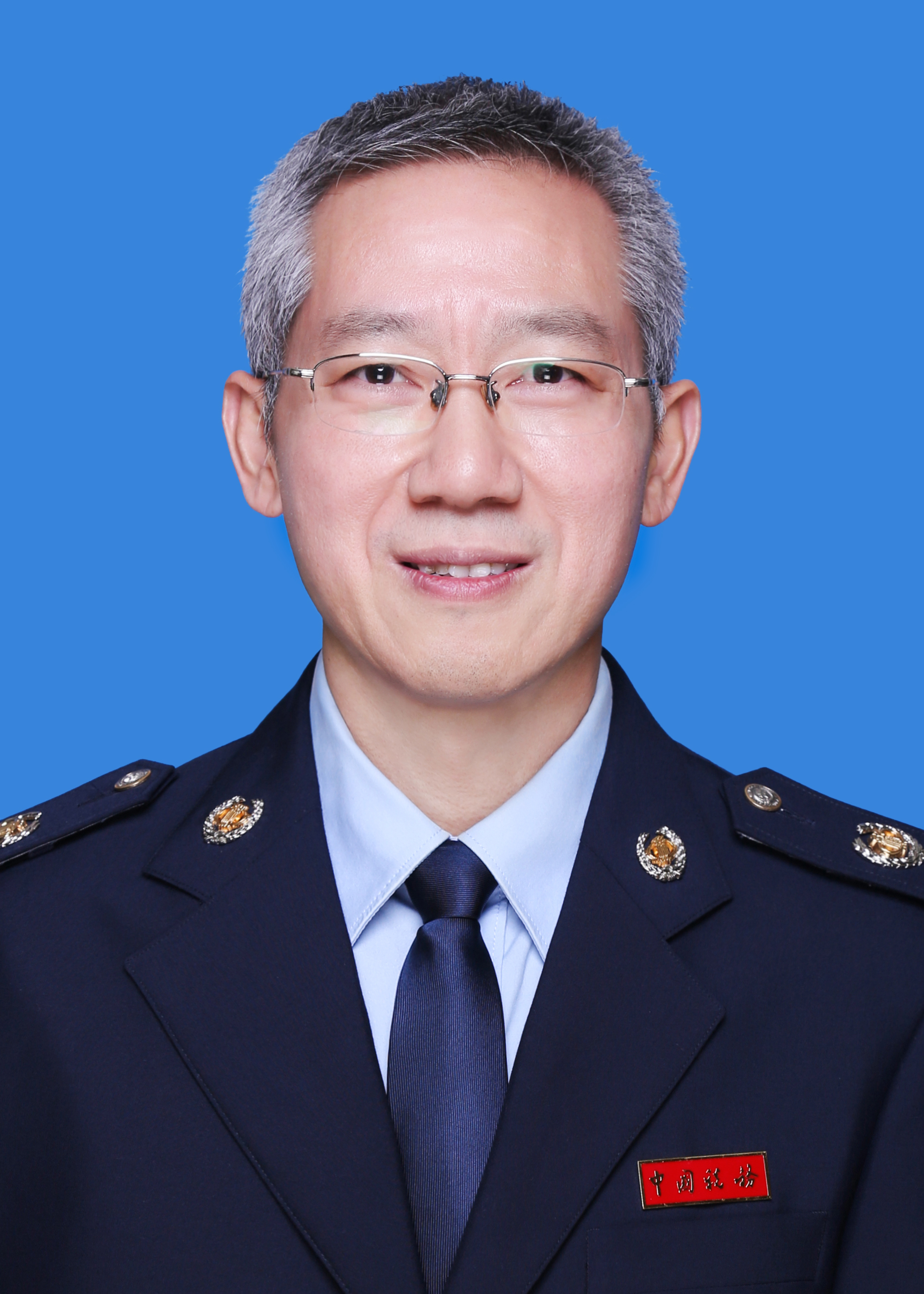 袁波(瀘州市稅務局黨委委員、副局長)