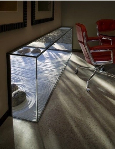 巧用玻璃展示櫃功能做家居設計