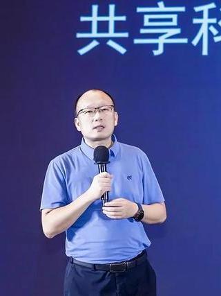 崔嵬(集物(北京)科技有限公司黨委書記、董事長) 崔嵬(集物(北京)科技有限公司黨委書記、董事長)
