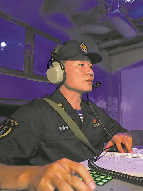 王愛國(中共二十大代表,中國人民解放軍海軍懷化艦某班班長) 王愛國(中共二十大代表,中國人民解放軍海軍懷化艦某班班長)