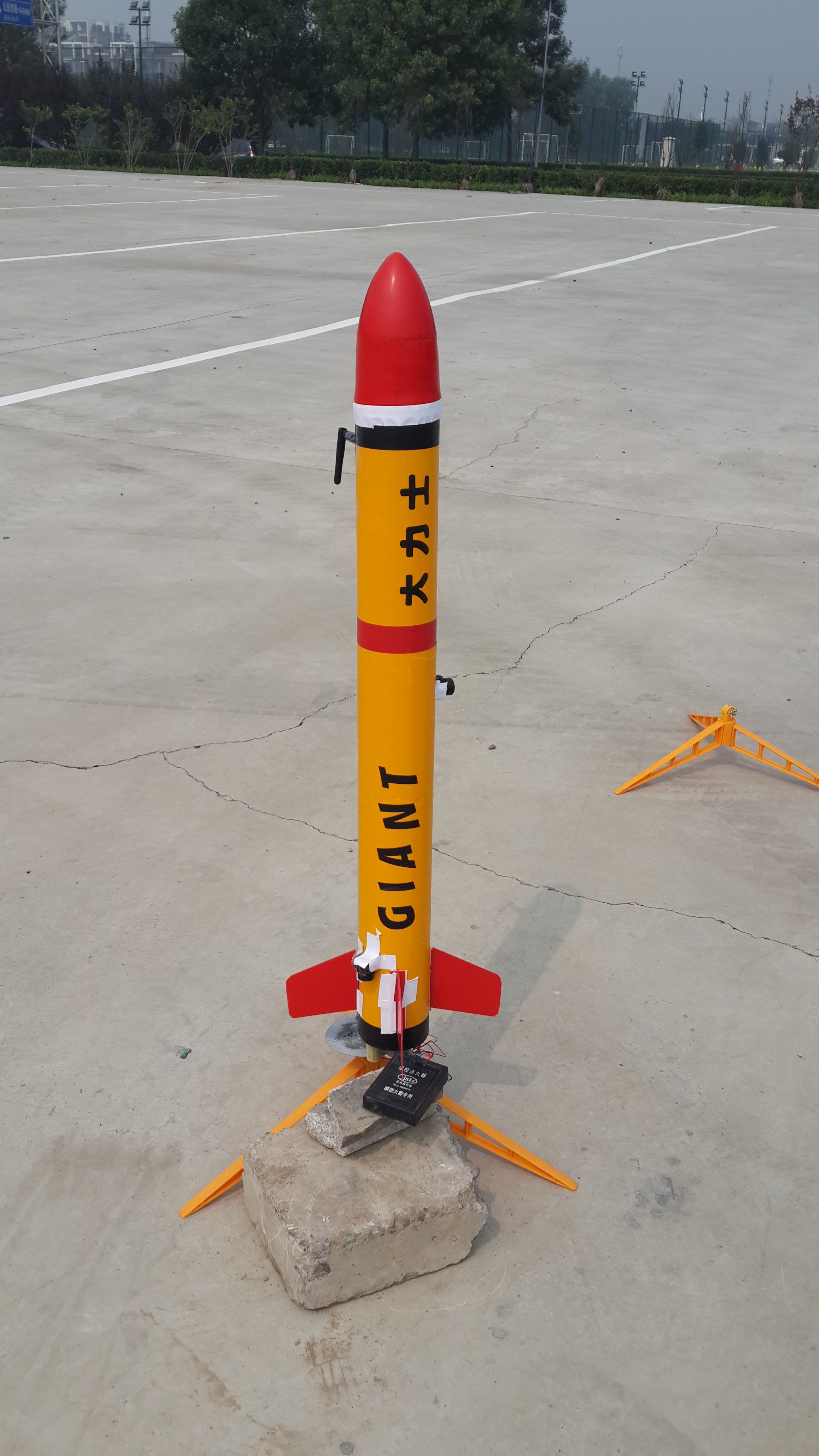 大型可測控模型火箭實驗平台