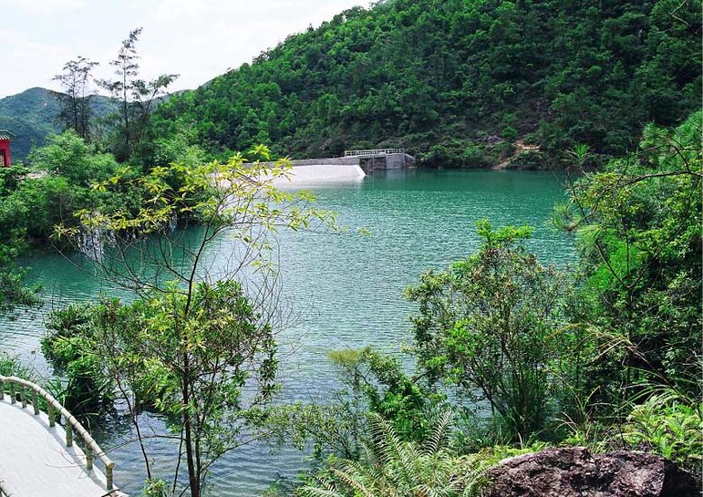 五桂山湖泊風景