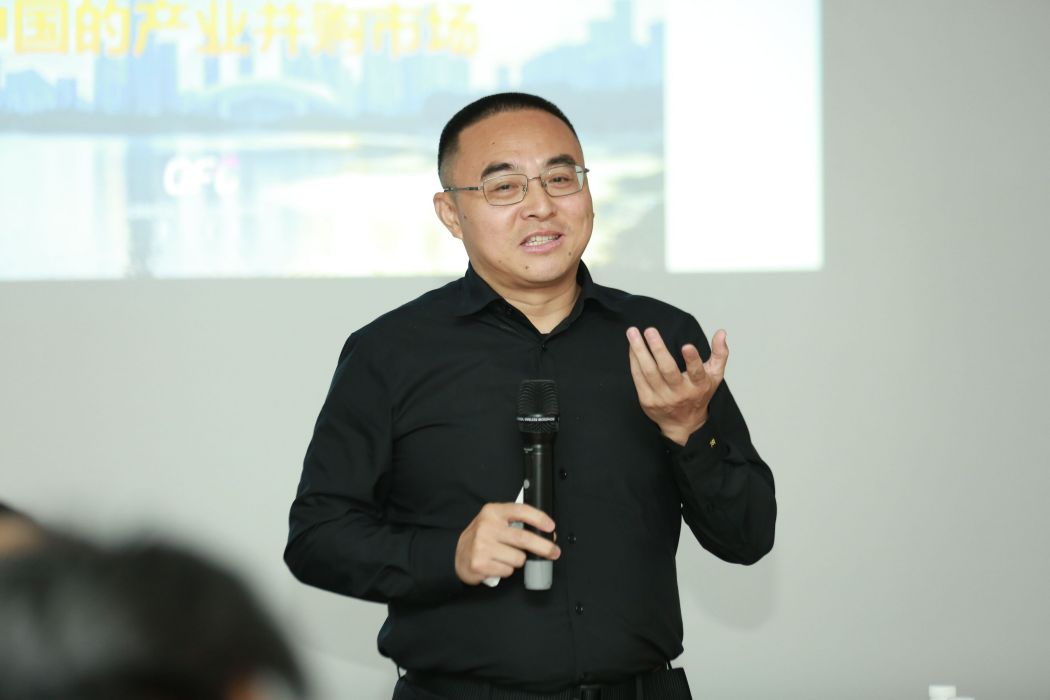 李樹華(常州光洋軸承股份有限公司董事長,江蘇省蘇商發展促進會秘書長) 李樹華(常州光洋軸承股份有限公司董事長,江蘇省蘇商發展促進會秘書長)
