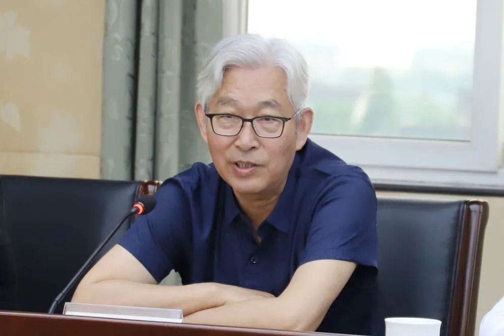 王榮方(當代作家) 王榮方(當代作家)