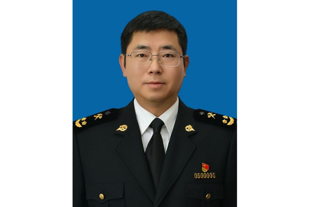 尹亮(太原海關副關長、黨委委員) 尹亮(太原海關副關長、黨委委員)