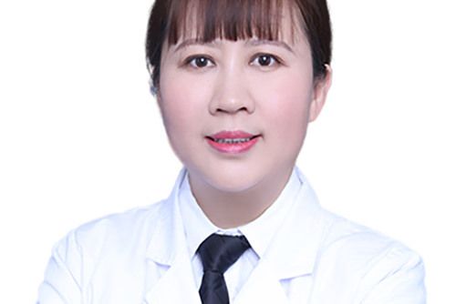 畢玉玲(愛爾眼科重慶南坪醫院綜合科主任) 畢玉玲(愛爾眼科重慶南坪醫院綜合科主任)