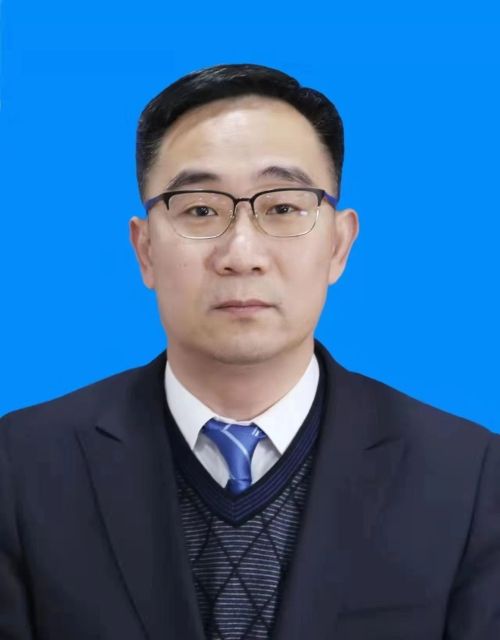 劉旭(浙江省菸草專賣局(公司)黨組成員,副總經理兼蘇州市菸草專賣局(公司)黨組書記、局長、經理) 劉旭(浙江省菸草專賣局(公司)黨組成員,副總經理兼蘇州市菸草專賣局(公司)黨組書記、局長、經理)
