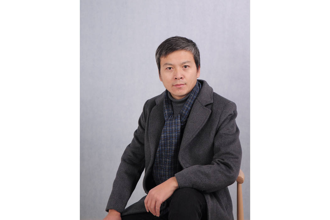 靳志強(中國國家畫院青年中心畫家) 靳志強(中國國家畫院青年中心畫家)