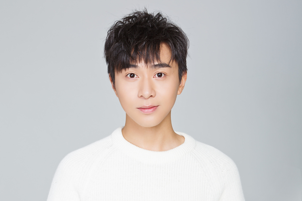 范翔宇(中國青年男演員,代表作品《天才雀媽》) 范翔宇(中國青年男演員,代表作品《天才雀媽》)