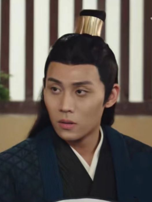 李青峰(古裝玄幻劇《武神主宰》中的角色) 李青峰(古裝玄幻劇《武神主宰》中的角色)