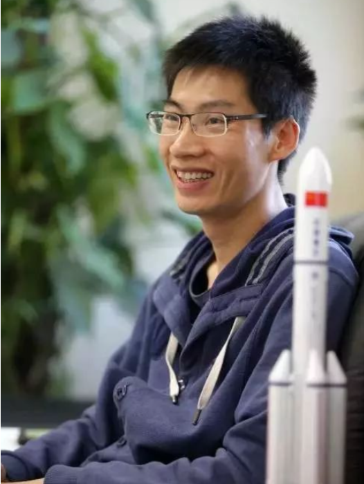 徐利傑(長征七號總體副主任設計師) 徐利傑(長征七號總體副主任設計師)