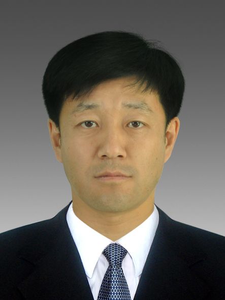 馬天峰(葫蘆島市委組織部副部長、市委非公有制經濟組織和社會組織工作委員會副書記) 馬天峰(葫蘆島市委組織部副部長、市委非公有制經濟組織和社會組織工作委員會副書記)