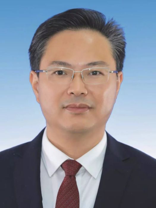 黃四海(廈門金圓投資集團有限公司黨委副書記) 黃四海(廈門金圓投資集團有限公司黨委副書記)