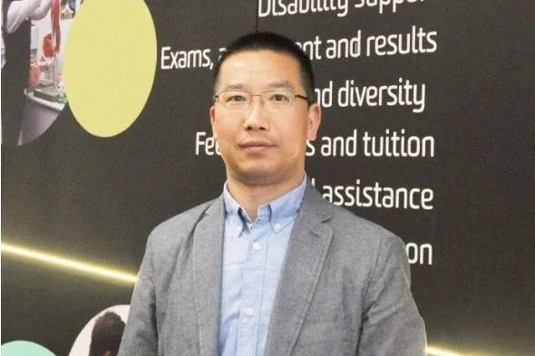 艾斌(上海財經大學教授)