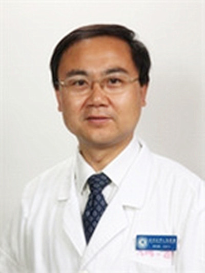 李劍鋒(北京大學人民醫院胸外科主任醫師) 李劍鋒(北京大學人民醫院胸外科主任醫師)