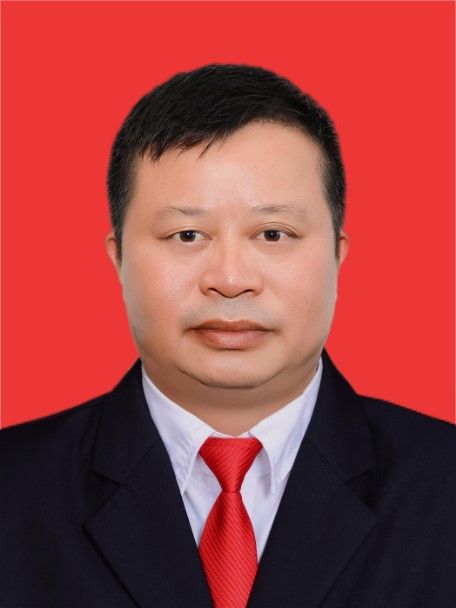 劉衛星(湖南省懷化市芷江侗族自治縣委常委、自治縣紀委書記,自治縣監察委員會主任) 劉衛星(湖南省懷化市芷江侗族自治縣委常委、自治縣紀委書記,自治縣監察委員會主任)