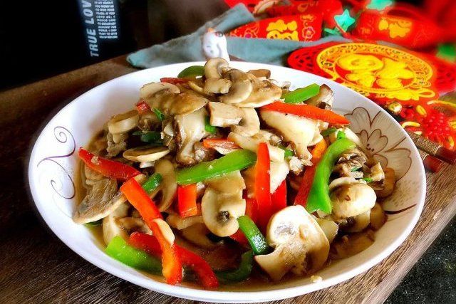 雙菇肉絲