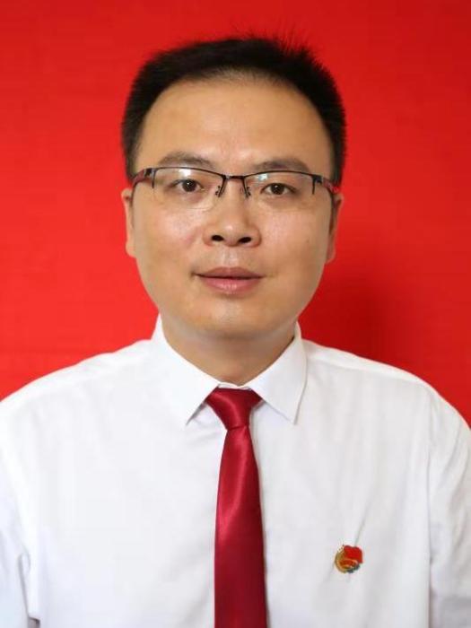 劉紀漢(浙江省湖州市長興縣政府辦公室黨組成員、副主任) 劉紀漢(浙江省湖州市長興縣政府辦公室黨組成員、副主任)
