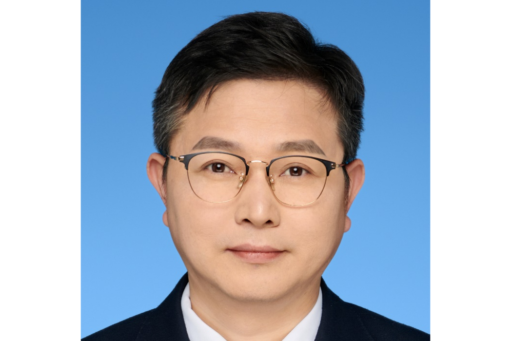 潘德安(高安青學聯名譽主席、重慶大學資源與安全學院教授)