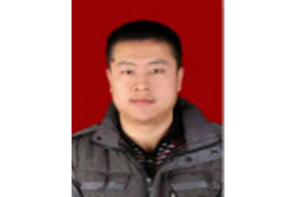 丁偉(撫松縣愛心幫扶協會會長) 丁偉(撫松縣愛心幫扶協會會長)