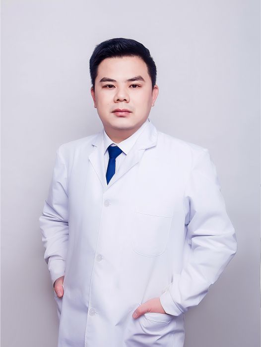 張坤(鄭州盛世醫療美容醫院醫生) 張坤(鄭州盛世醫療美容醫院醫生)