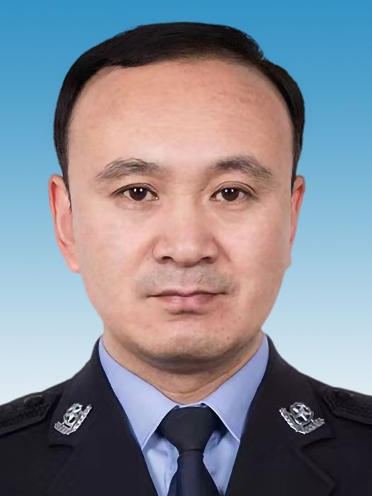 劉建強(內蒙古自治區呼和浩特市清水河縣政府副縣長、公安局局長) 劉建強(內蒙古自治區呼和浩特市清水河縣政府副縣長、公安局局長)