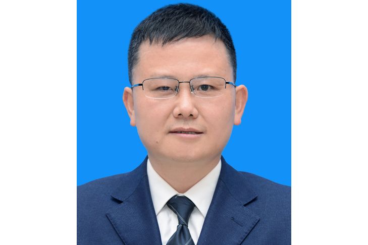 伍先福 伍先福
