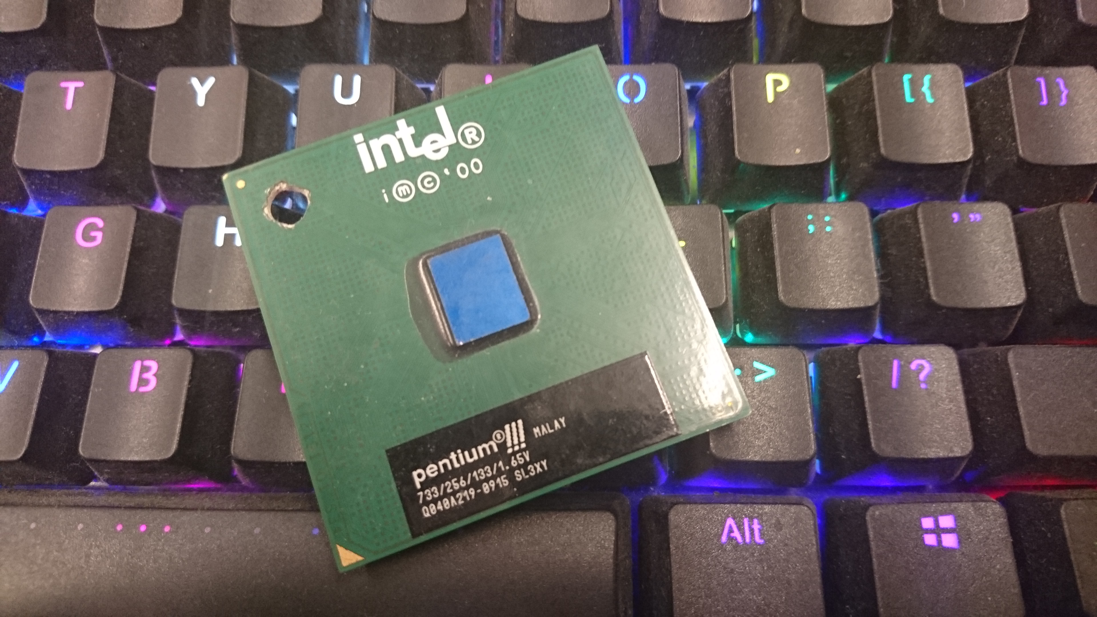 Intel 奔騰3 733（散）
