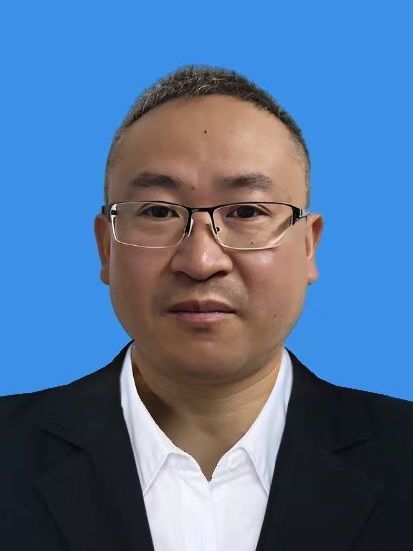 向峰(湖北省恩施州建始縣衛生健康局副局長) 向峰(湖北省恩施州建始縣衛生健康局副局長)