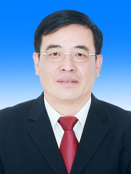 李學峰(內蒙古自治區鄂爾多斯市康巴什區政府四級調研員) 李學峰(內蒙古自治區鄂爾多斯市康巴什區政府四級調研員)