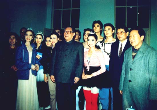 1989年江澤民觀看《天鵝湖》演出