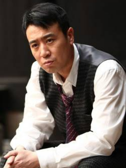 楊少誠(電視劇《兵臨城下》中的角色) 楊少誠(電視劇《兵臨城下》中的角色)