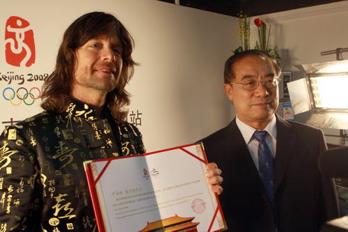 北京奧運會頒獎音樂 羅伯特·威爾斯(左)