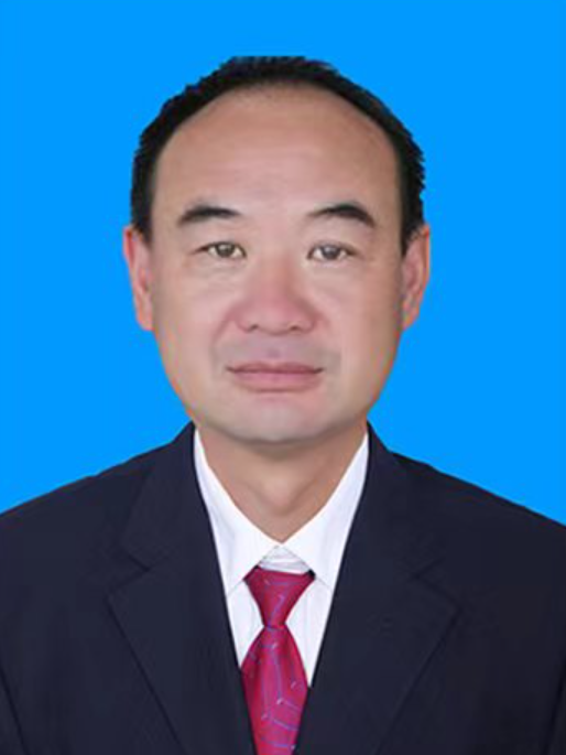 王璽(內蒙古自治區烏蘭察布市興和縣鄉村振興局副局長)