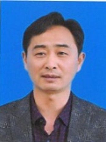 吳進(湖北省巴東縣教育局黨組成員、副局長) 吳進(湖北省巴東縣教育局黨組成員、副局長)