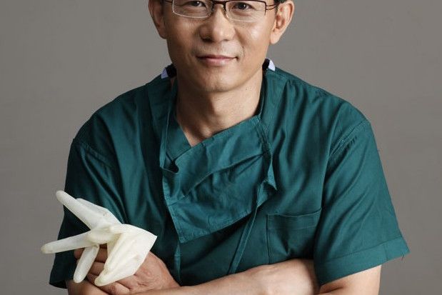 欒傑(中國醫學科學院整形外科醫院副院長) 欒傑(中國醫學科學院整形外科醫院副院長)