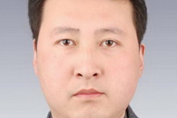 韓坤(安丘經濟開發區黨工委委員、管委會副主任) 韓坤(安丘經濟開發區黨工委委員、管委會副主任)
