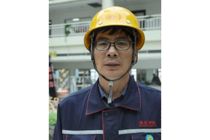 張立新(唐山市德龍鋼鐵有限公司煉鐵廠機械工程師) 張立新(唐山市德龍鋼鐵有限公司煉鐵廠機械工程師)