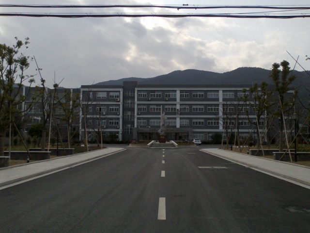 黃湖中學