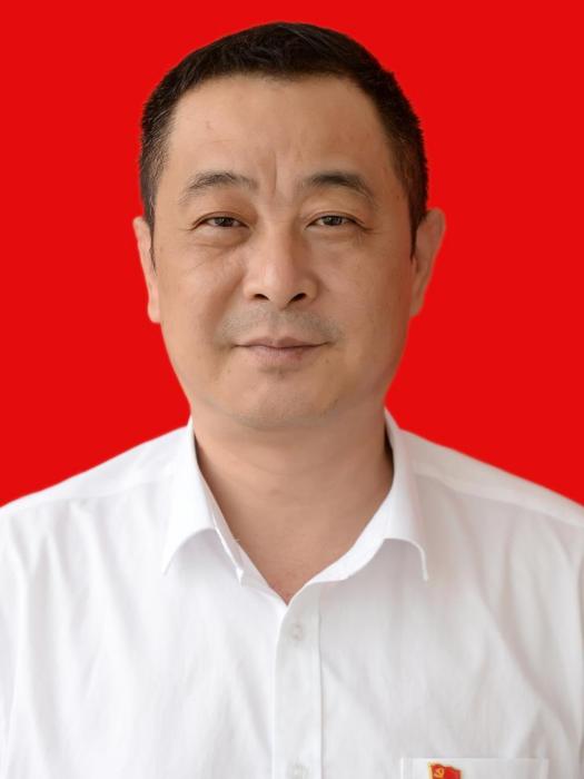 裴俊(湖南省常德市武陵區市場監督管理局黨組成員、副局長) 裴俊(湖南省常德市武陵區市場監督管理局黨組成員、副局長)