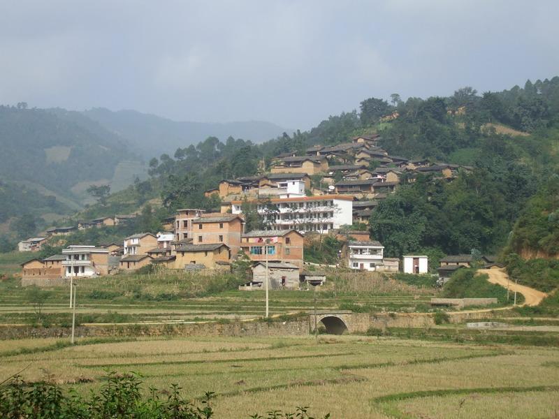革勒村(雲南省丘北縣官寨鄉下轄村) 革勒村(雲南省丘北縣官寨鄉下轄村)
