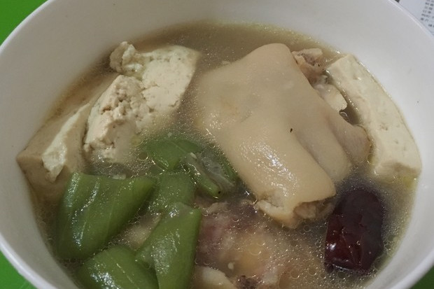豬蹄瓜菇湯 豬蹄瓜菇湯