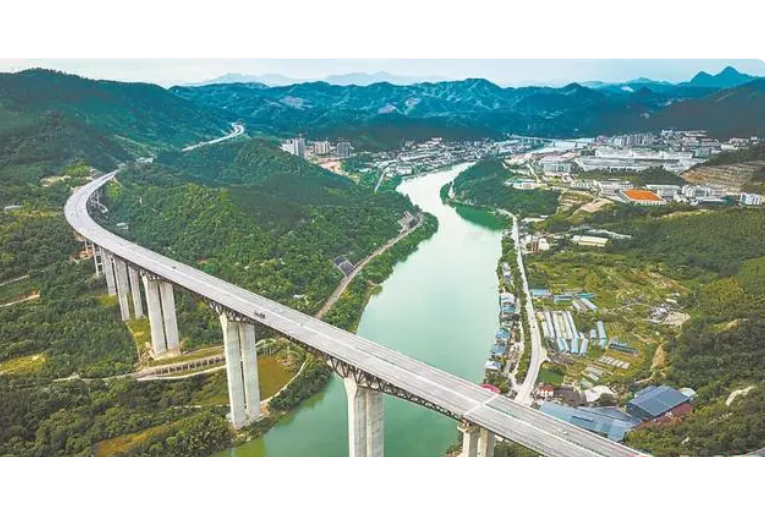 沙溪大橋(位於莆炎高速公路尤溪中仙至建寧里心段的橋樑) 沙溪大橋(位於莆炎高速公路尤溪中仙至建寧里心段的橋樑)