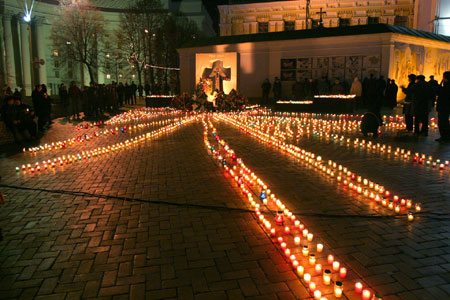 位於基輔的紀念烏克蘭大饑荒受難者十字架