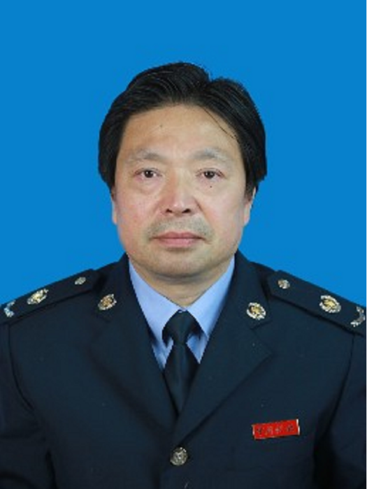 張天峰(國家稅務總局亳州市稅務局二級高級主辦) 張天峰(國家稅務總局亳州市稅務局二級高級主辦)